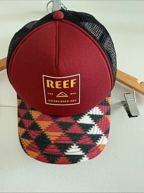 Reef Men's Maroon Trucker Hat with Multicolor Aztec Brim